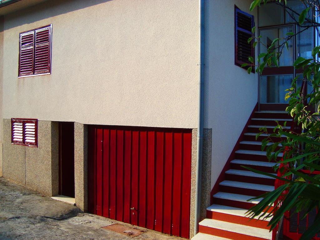 Apartment Zoric Grebaštica Стая снимка